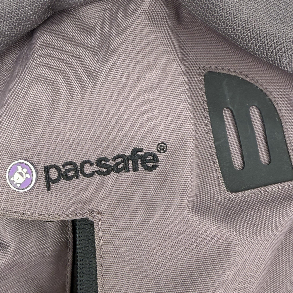 Pacsafe Venturesafe 20L Adventure Day Pack Color Cool st. - Picture 3 of 9